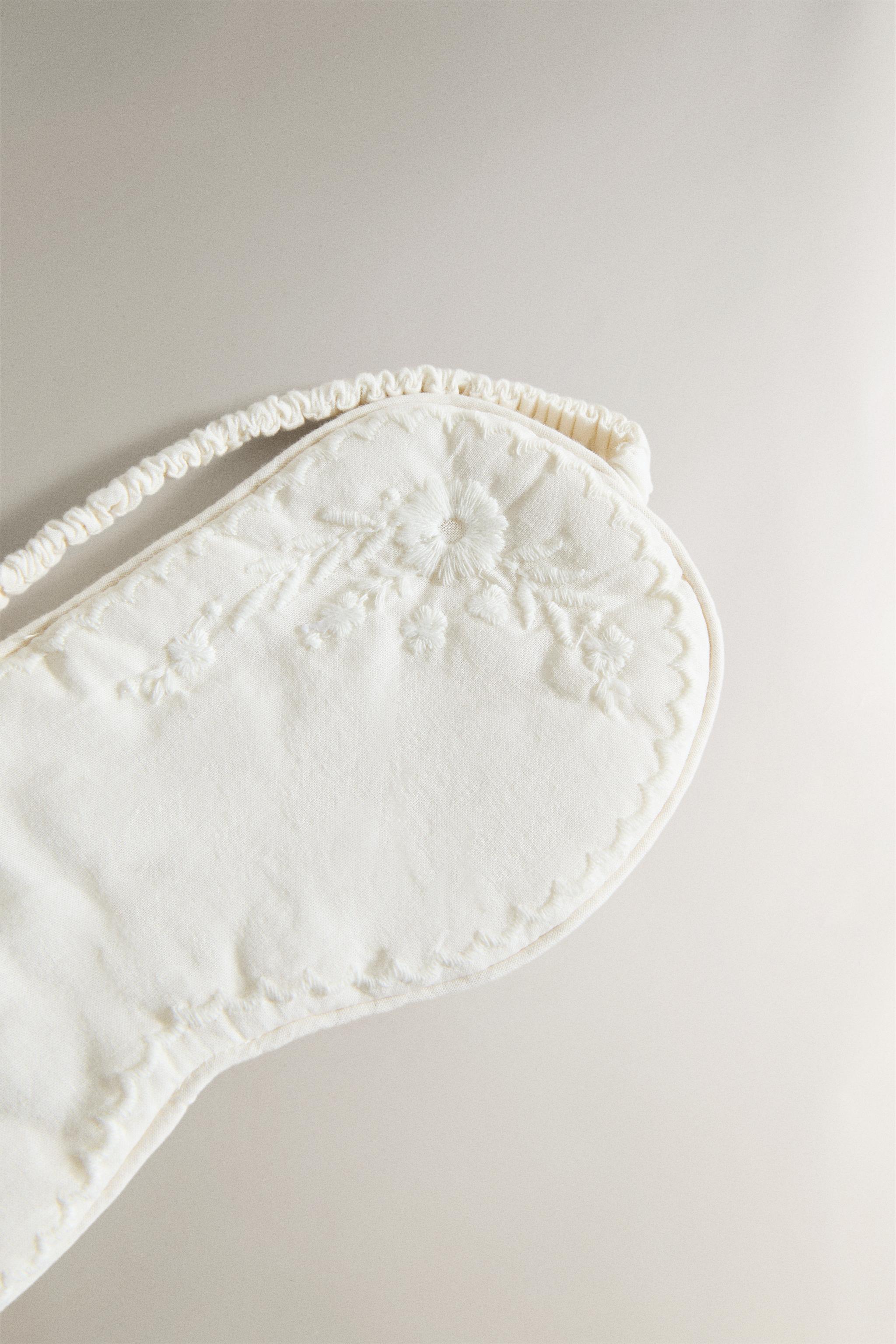 ENSEMBLE MASQUE ET POCHON EN COTON BRODÉ